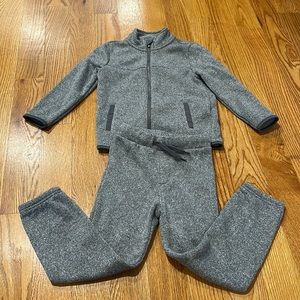 Old Navy boys 5t grey sweatsuit